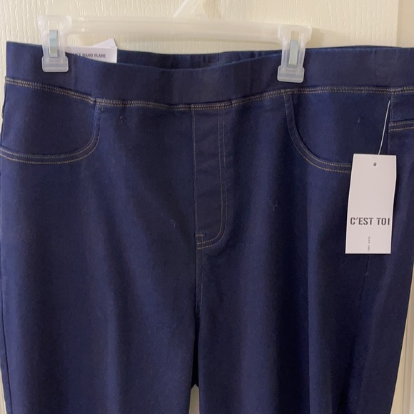 COPY - Elastic waist flare Jean - Picture 2 of 5